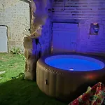 Nyaraló Le Coeur De Joli Village Francais
